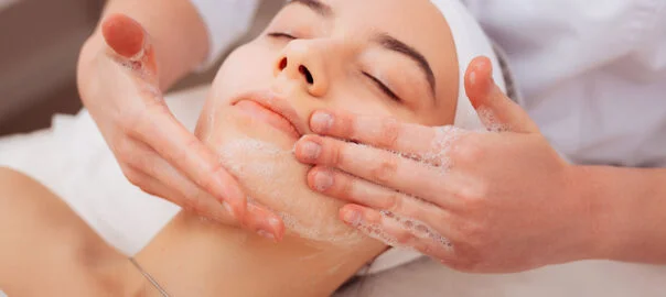 Dermaplane Facial + Jelly Mask