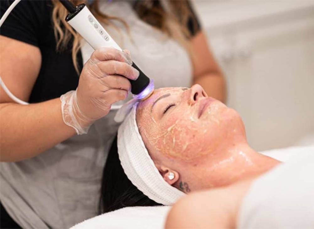 Oxygeneo Premium Facial